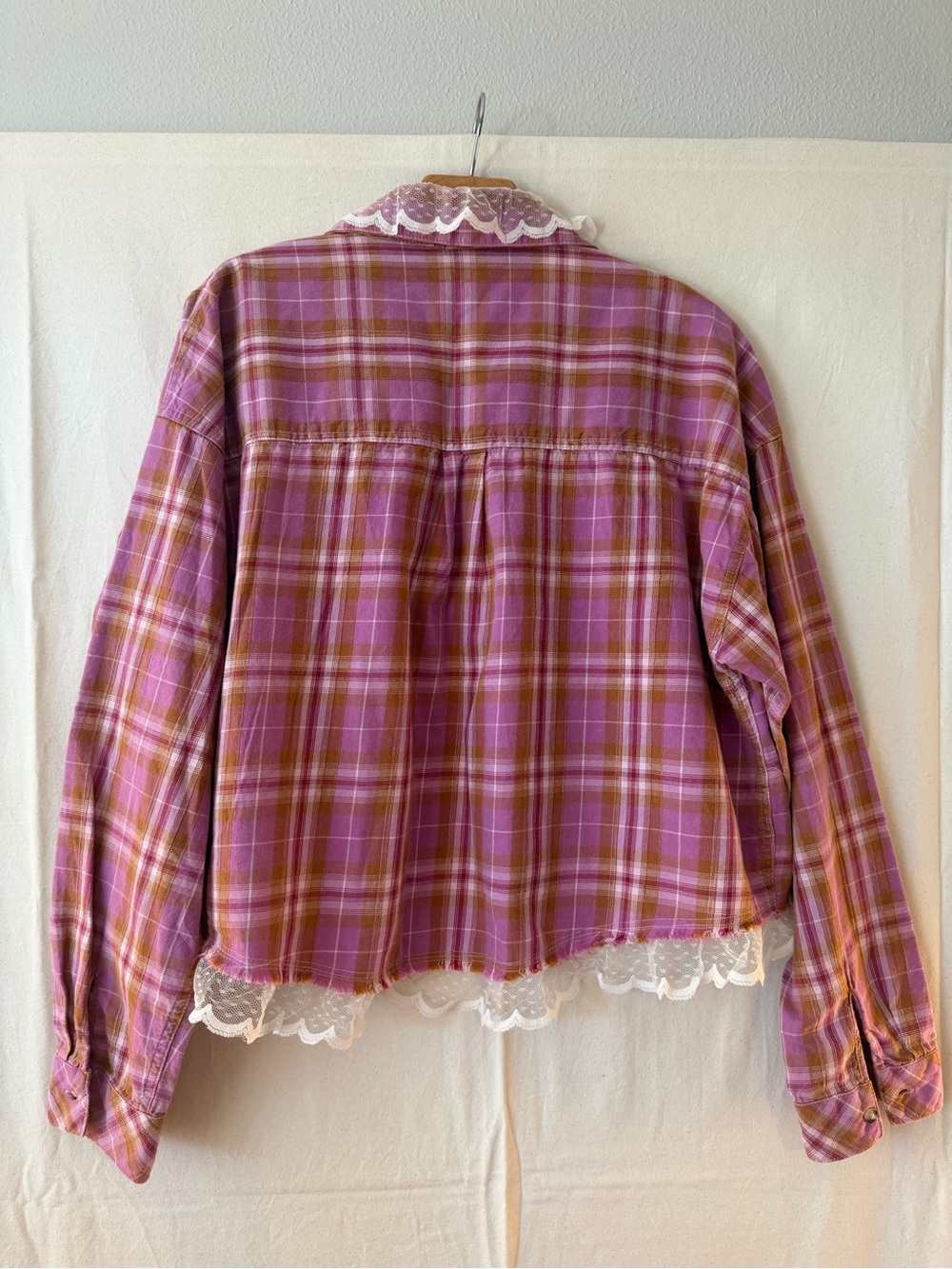wild fable Pink Plaid Lace-Trim Button Down Shirt NWOT - Picture 5 of 6
